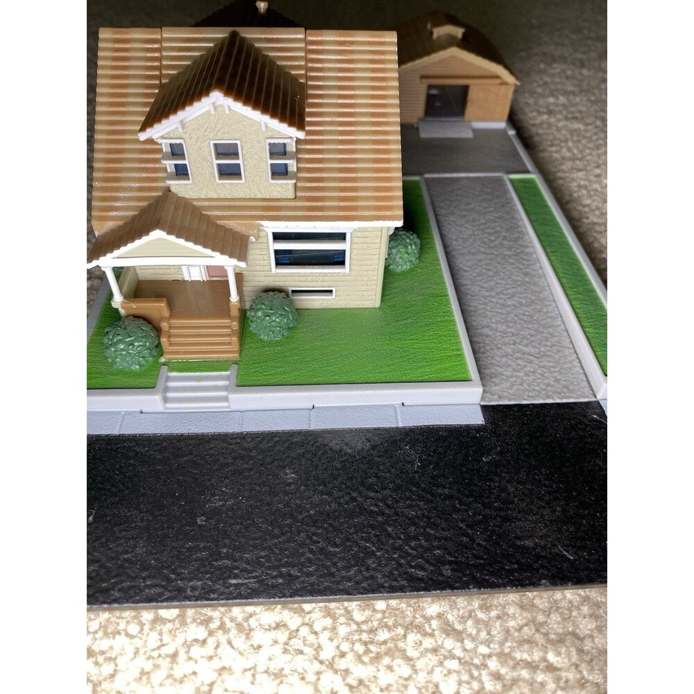 Jada Fast & Furious Nano Hollywood Rides Toretto House Diorama Diecast